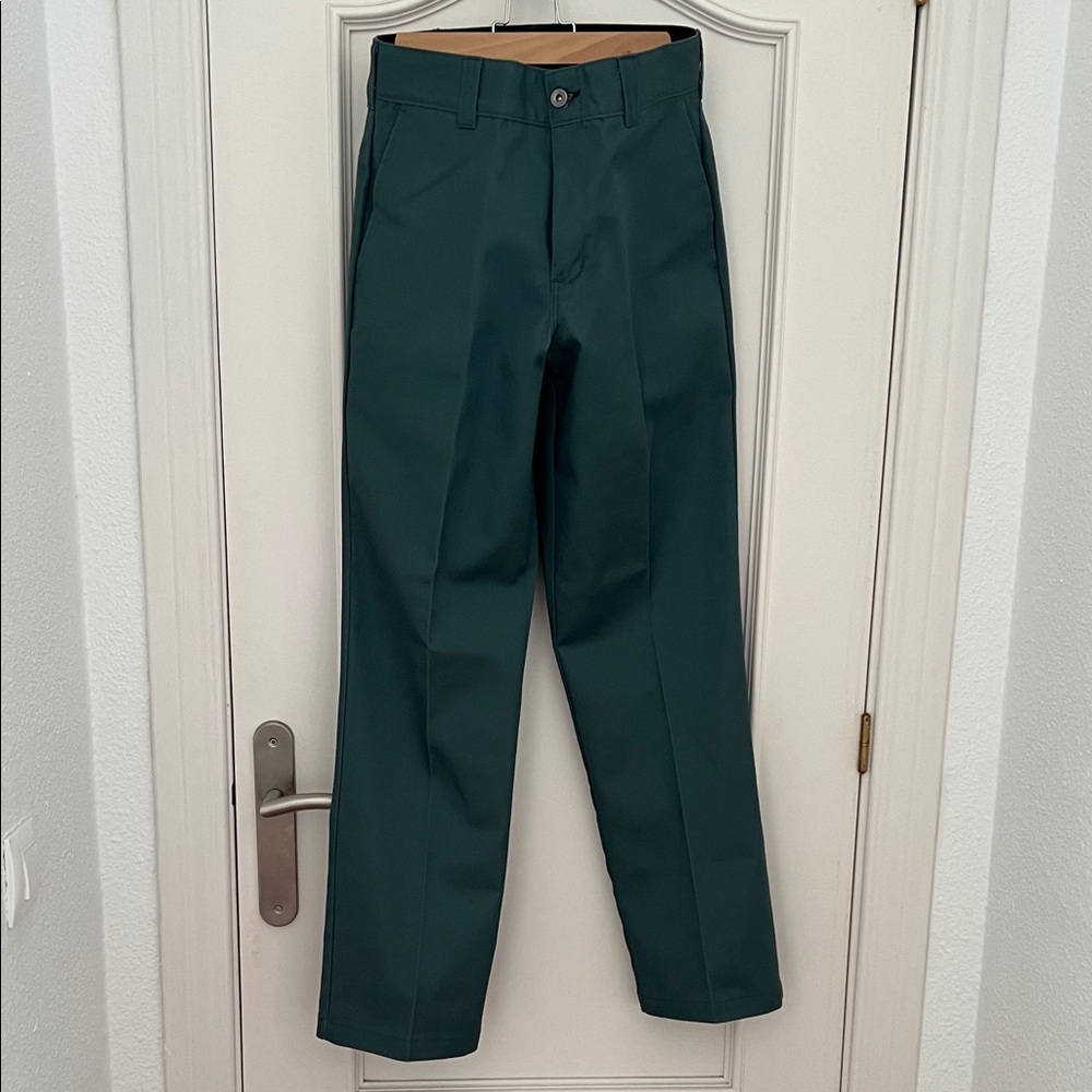 Dickies Skateboarding Lincoln Green 30x32 NWOT